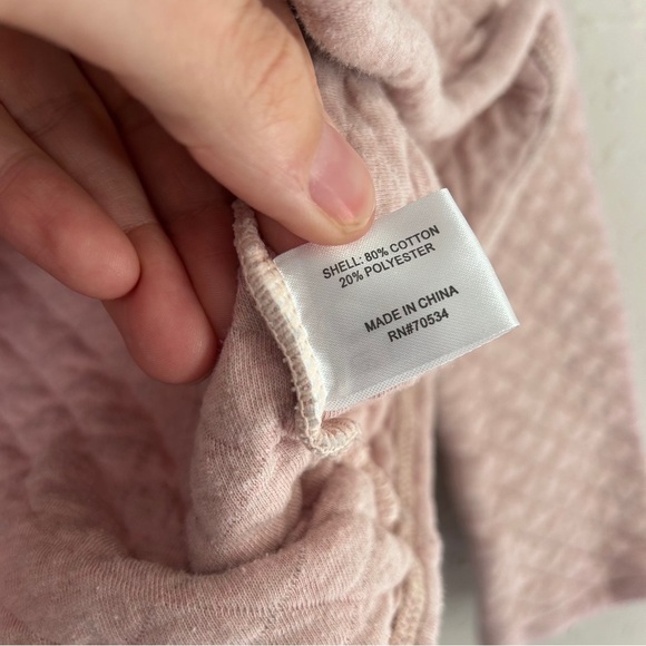 Orvis Pink Quilted Pullover Sweater Sweatshirt Comfy Casual Small Cowl Neck - Picture 3 of 4